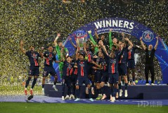 皇马新星维尼修斯主力位置不保，转会传闻频传面临生涯挑战